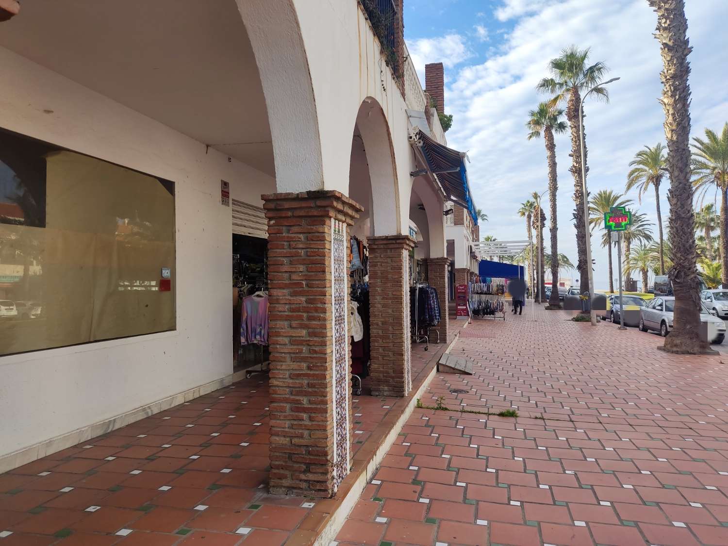 Local en venta a 100metros del paseo Marítimo de Salobreña