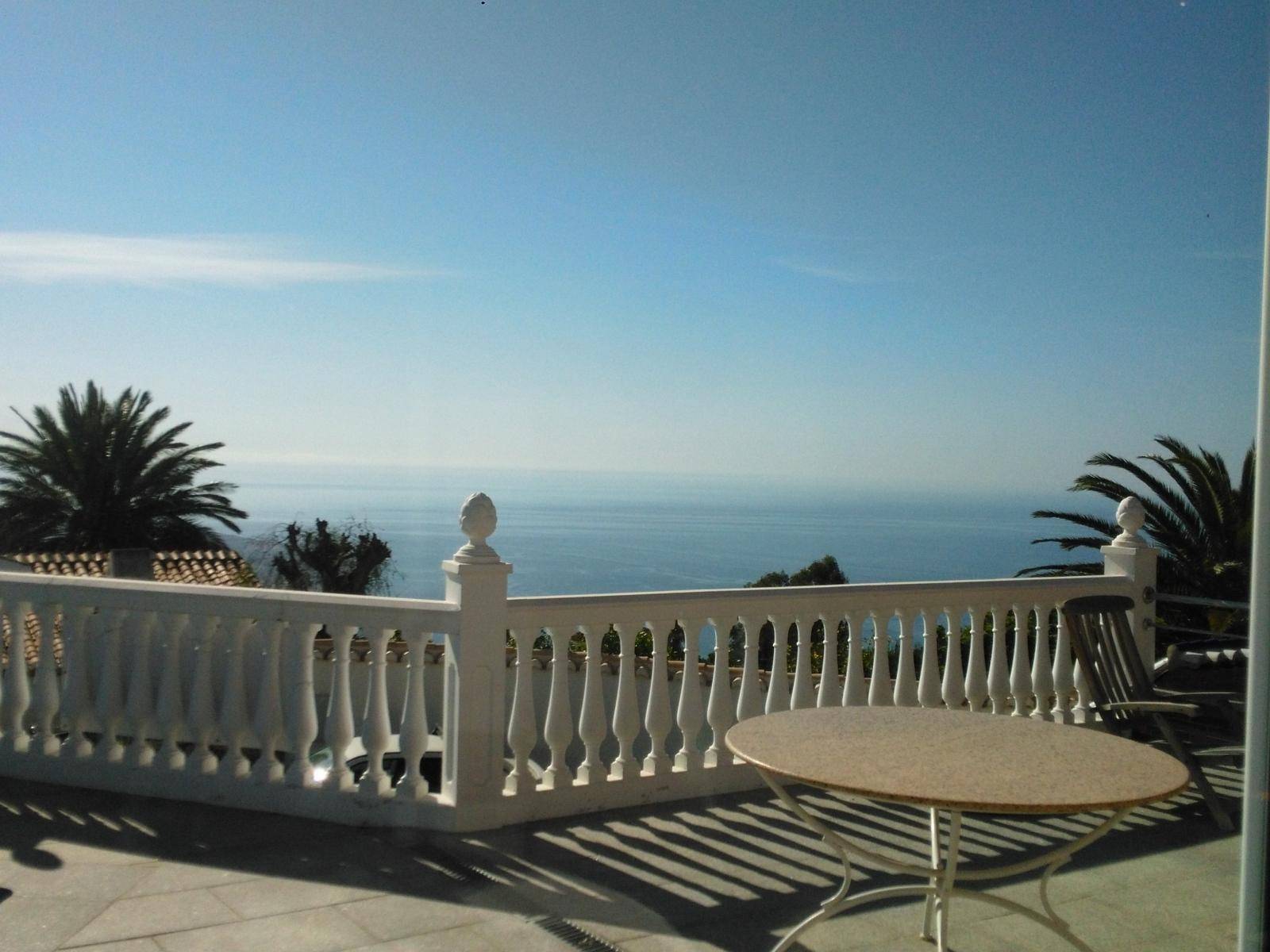 Magnifico chalet en Monte de Los Almendros con vistas al Mar