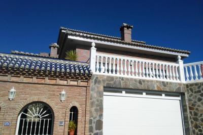 Magnifico chalet en Monte de Los Almendros con vistas al...