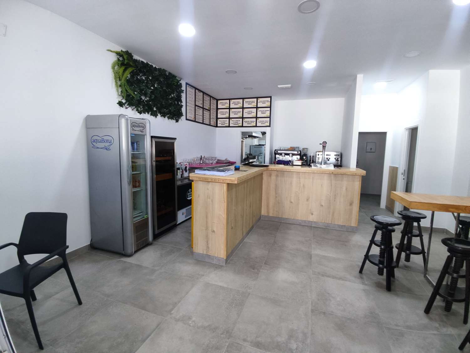 Cafe bar en primera línea de playa