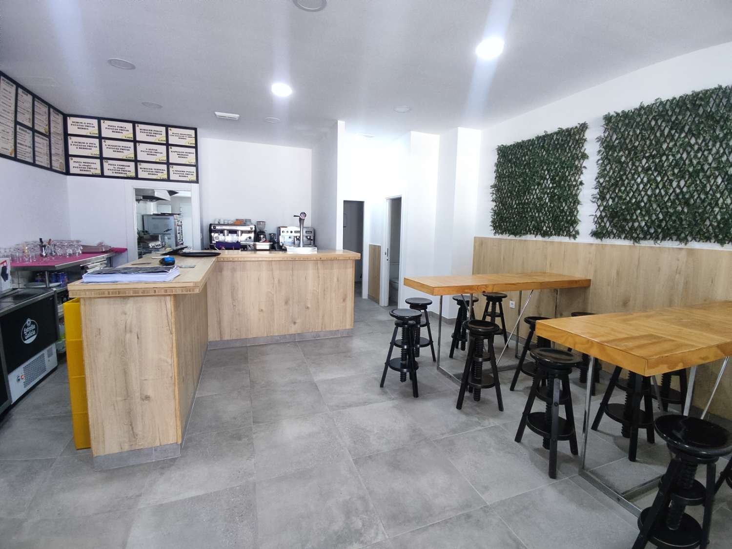 Cafe bar en primera línea de playa