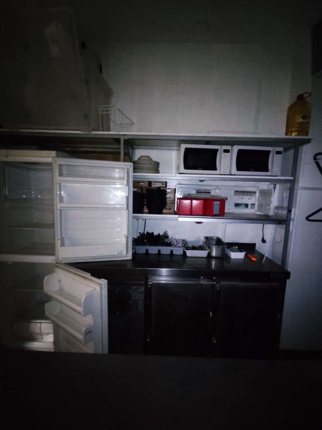 Negocio de Hostelería listo para funcionar a solo 50 metros del Paseo Marítimo de Salobreña